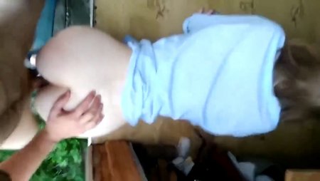 Дачное приключение минет от соседки и секс раком с окончанием на попку